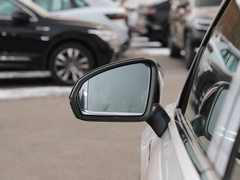 2022款 330TSI 两驱旗舰版