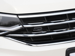 2022款 330TSI 两驱旗舰版