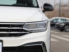 2022款 330TSI 两驱旗舰版