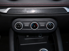 2022款 1.5L 手动悦享型