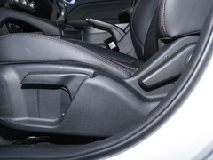 2022款 1.5L 手动悦享型