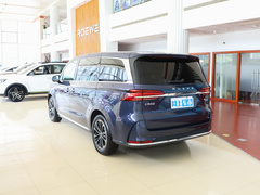 2022款 400TGI 尊荣版
