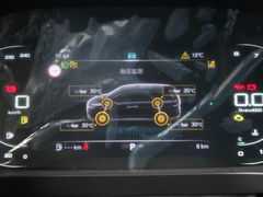 2022款 400TGI 尊荣版