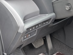 2021款 2.5L混动 铂金版