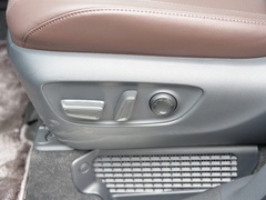 2021款 2.5L混动 铂金版