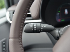 2021款 2.5L混动 铂金版