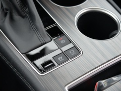 2021款 2.5L混动 铂金版