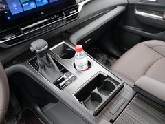 2021款 2.5L混动 铂金版
