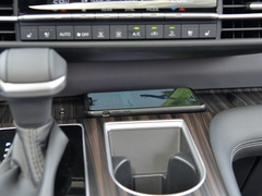 2021款 2.5L混动 铂金版