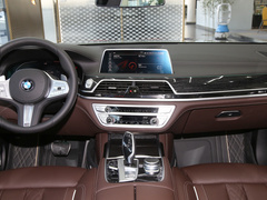 2021款 730Li M运动套装 