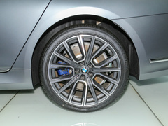 2021款 740Li 领先型 M运动套装 