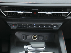 2022款 1.5T 蓝鲸自动豪华型
