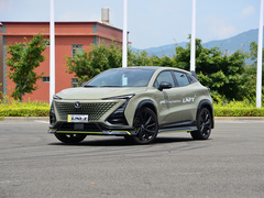 2022款 1.5T 运动版 旗舰型
