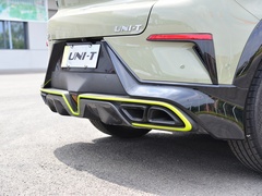 2022款 1.5T 运动版 旗舰型