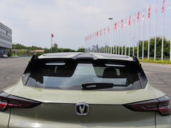 2022款 1.5T 运动版 旗舰型