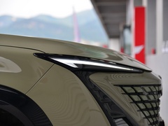 2022款 1.5T 运动版 旗舰型