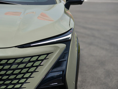2022款 1.5T 运动版 旗舰型