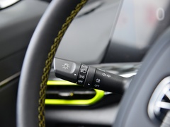 2022款 1.5T 运动版 旗舰型
