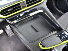 2022款 1.5T 运动版 旗舰型