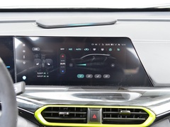 2022款 1.5T 运动版 旗舰型