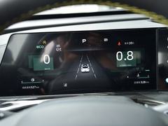 2022款 1.5T 运动版 旗舰型