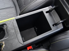 2022款 1.5T 运动版 旗舰型