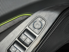 2022款 2.0T 两驱悦跑版