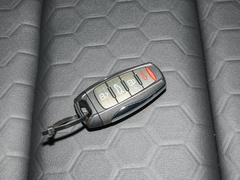 2022款 2.0T 两驱悦跑版