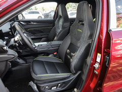 2022款 2.0T 两驱智跑版