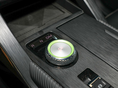 2022款 2.0T 两驱智跑版