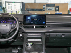2022款 2.0T 两驱智跑版
