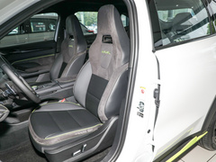 2022款 2.0T 两驱智跑版