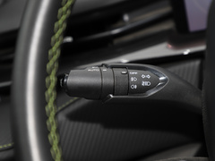 2022款 2.0T 两驱智跑版