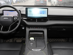 2022款 2.0T 两驱智跑版