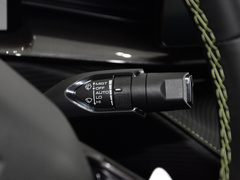2022款 2.0T 两驱智跑版