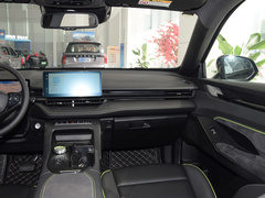 2022款 2.0T 两驱智跑版
