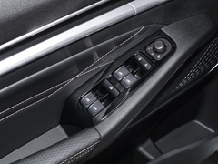 2022款 第4代 1.5L 手动豪华型