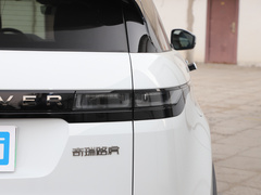2022款 极光L P300e 插电式电动混合版