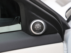 2022款 极光L P300e 插电式电动混合版