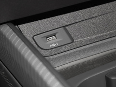 2022款 35 TFSI 进取致雅型