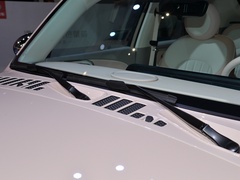 2022款 401km 胡桃夹子版