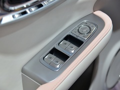 2022款 401km 胡桃夹子版