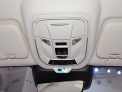 2022款 401km 胡桃夹子版