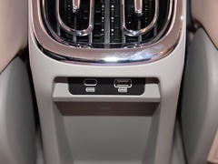 2022款 401km 胡桃夹子版