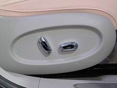 2022款 401km 胡桃夹子版
