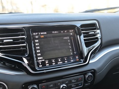 2022款 2.0T 四驱豪华版