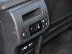 2022款 2.0T 四驱豪华版