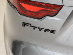 2022款 P300 硬顶版 R-DYNAMIC BLACK 
