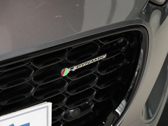 2022款 P300 硬顶版 R-DYNAMIC BLACK 