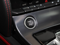 2022款 P300 硬顶版 R-DYNAMIC BLACK 